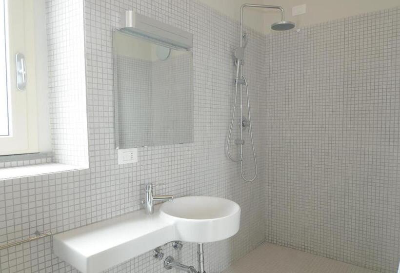 غرفة قياسية ثلاثية مزودة بشرفة, Il Giardino Degli Ovali