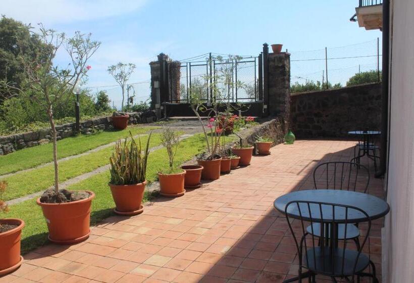 バルコニー付きスタンダードトリプルルーム, Il Giardino Degli Ovali