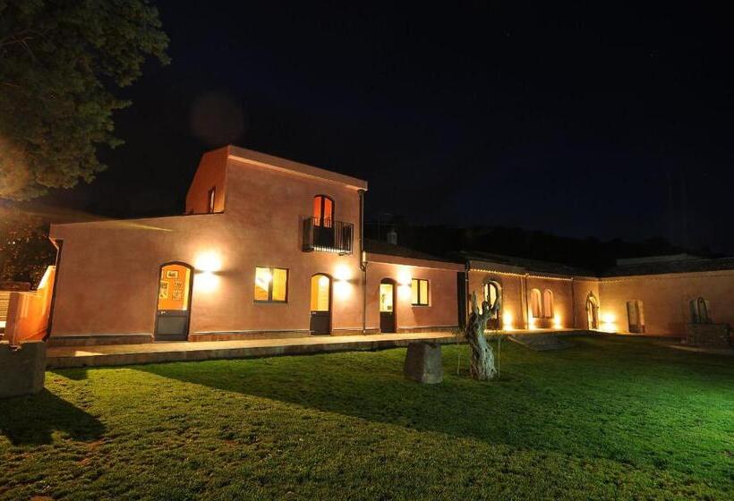 غرفة أساسية ثلاثية, Il Giardino Degli Ovali