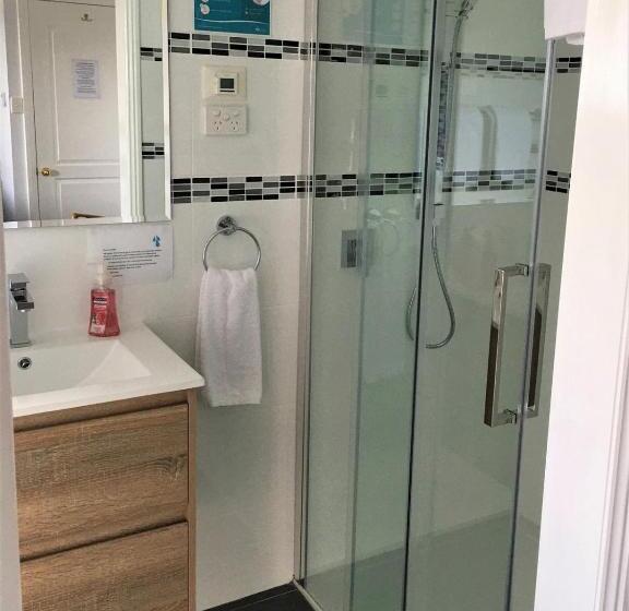 غرفة قياسية سرير ملكى, Storm Bay B & B