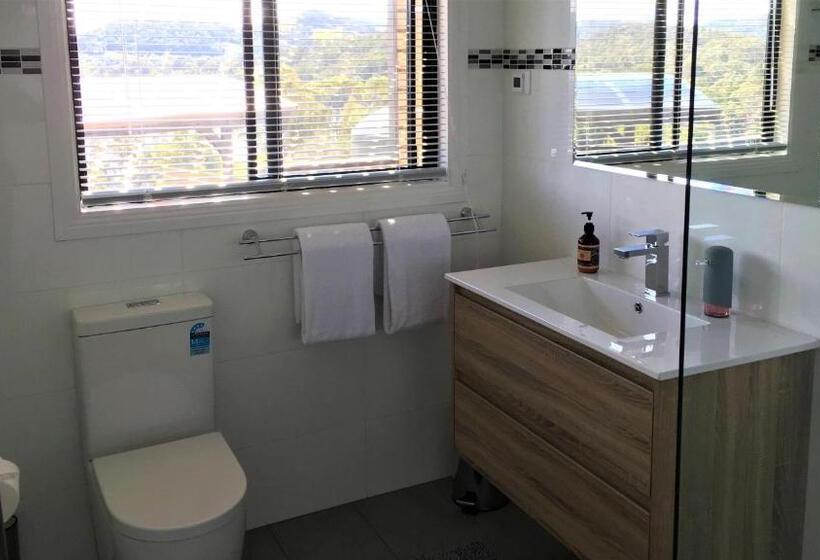 جناح ديلوكس مطل على البحر, Storm Bay B & B