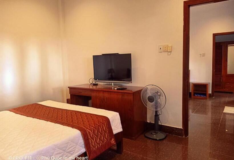 بنگله خانوادگی, Hong Bin Bungalow