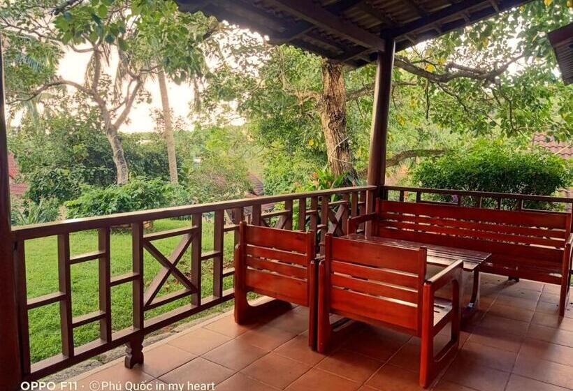 بنگله خانوادگی, Hong Bin Bungalow