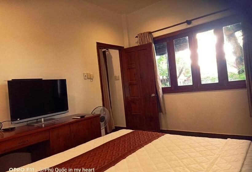 بنگله خانوادگی, Hong Bin Bungalow