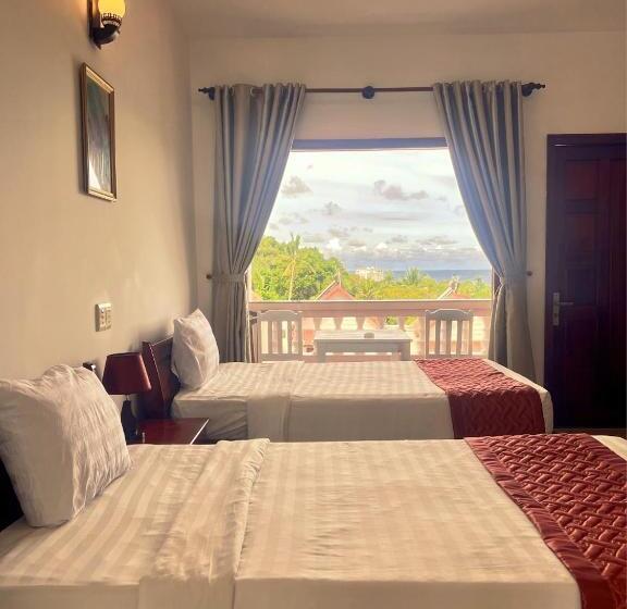 اتاق استاندارد با چشم‌انداز استخر, Hong Bin Bungalow