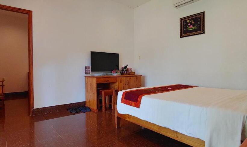 بنگله خانوادگی, Hong Bin Bungalow