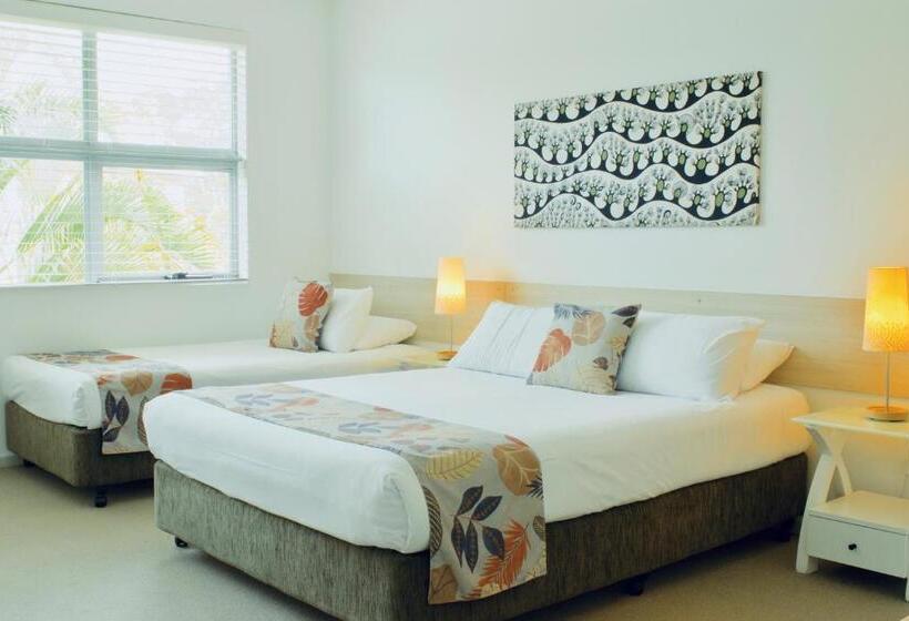 Номер Стандарт Трехместный, The Coast Motel