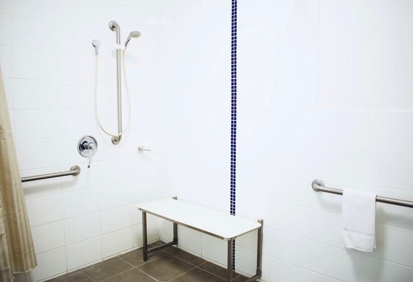 Номер Стандарт Адаптированный для Инвалидов, The Coast Motel