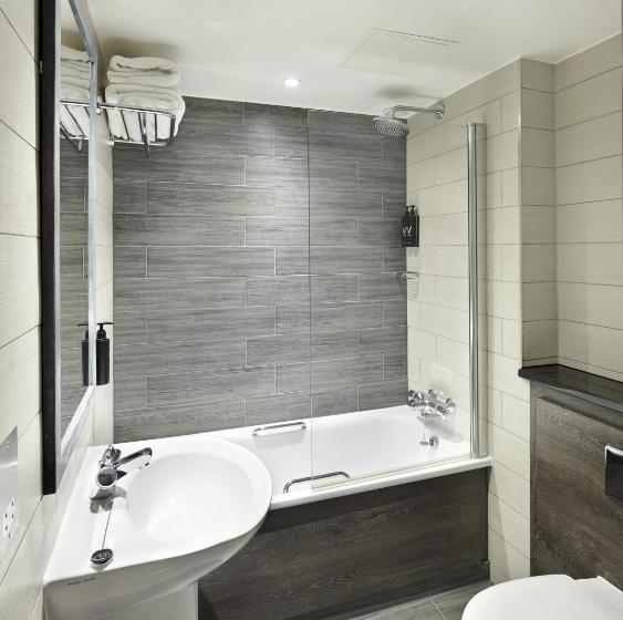 Номер Стандарт, Village Hotel Aberdeen