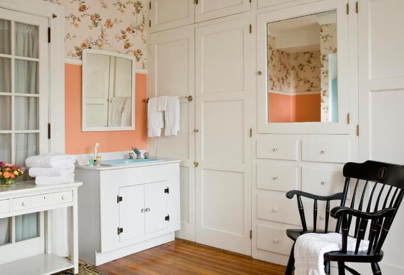 스탠다드 룸, Hampton Terrace Inn