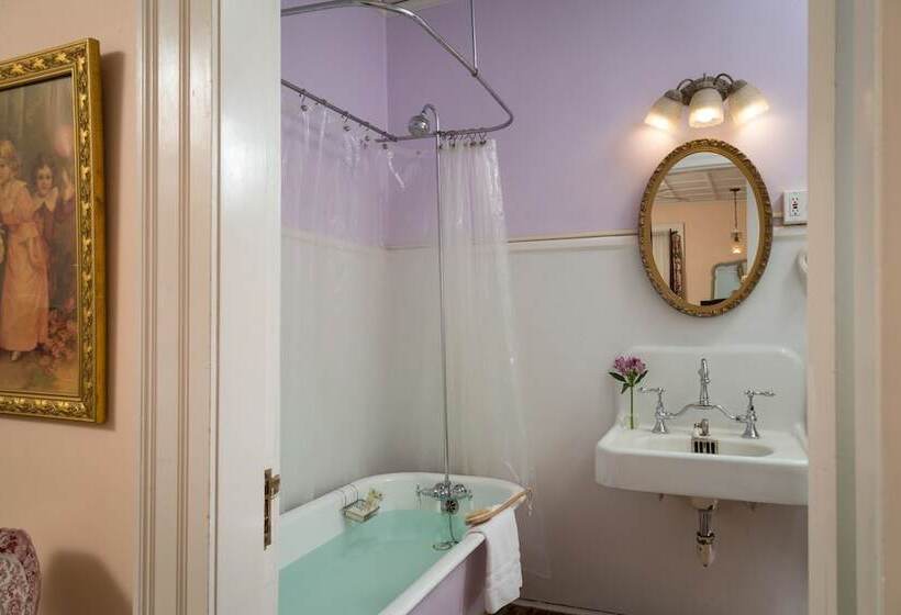 스탠다드 룸, Hampton Terrace Inn