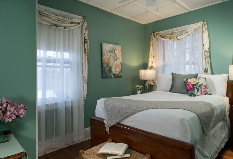 스위트, Hampton Terrace Inn