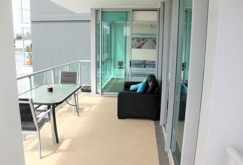 침실 2개 아파트, Brighton Shores