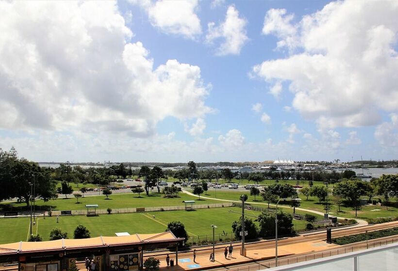 침실 2개 아파트, Brighton Shores