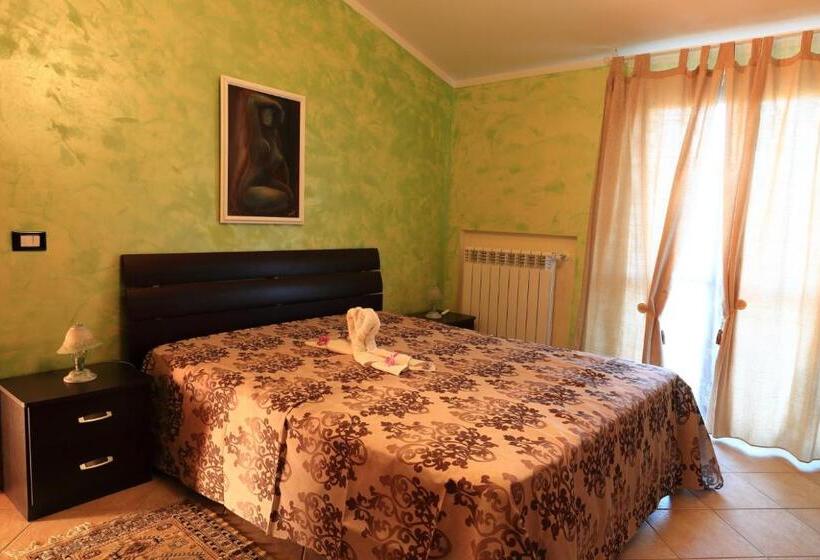 דירת חדר נוף לגינה, Chimento Resort