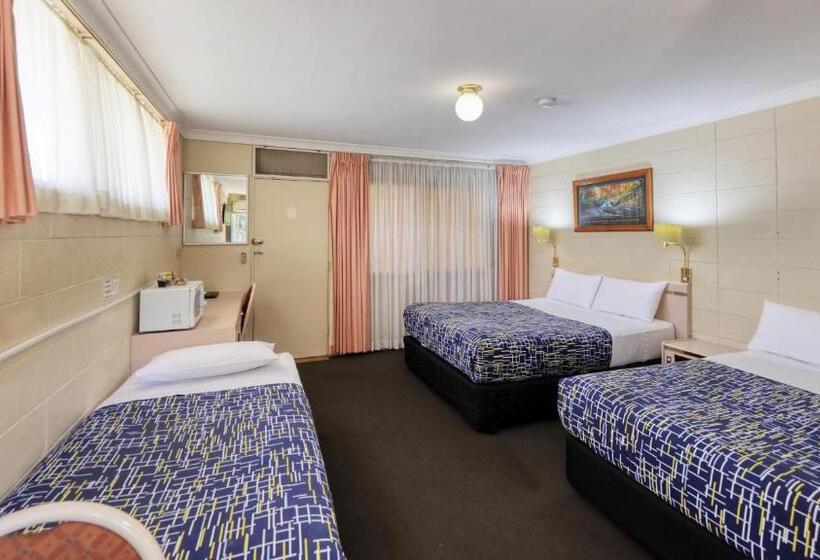 חדר משפחתי, Cootamundra Gardens Motel