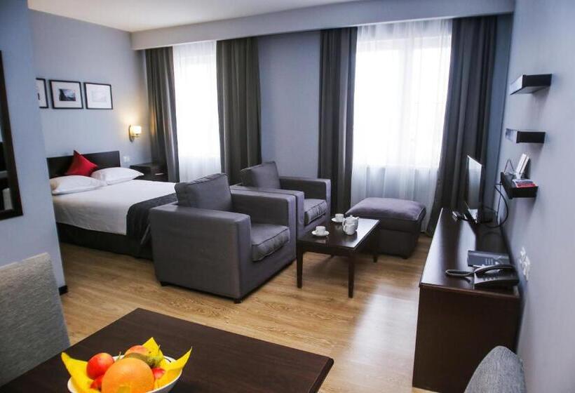آپارتمان 1 خوابه, Chagala Hotel Uralsk