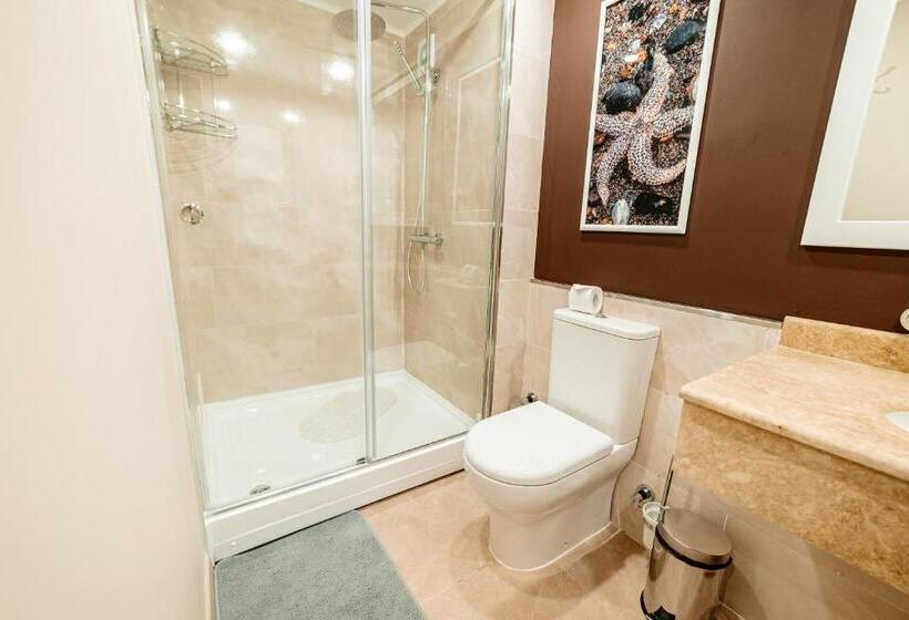 اتاق استاندارد یک نفره, Chagala Hotel Uralsk