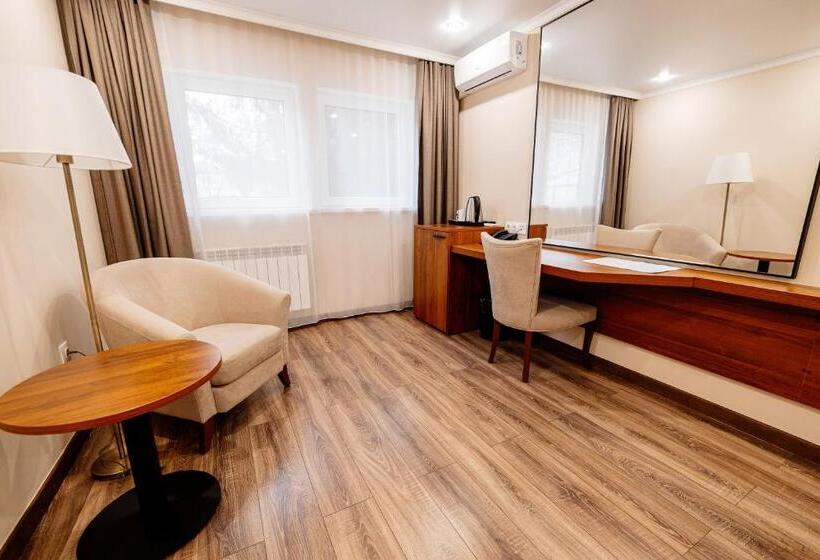 اتاق استاندارد یک نفره, Chagala Hotel Uralsk