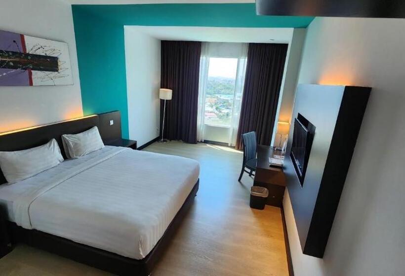 غرفة ديلوكس سرير كينج مطلة على المدينة, King S Hotel Nagoya Batam
