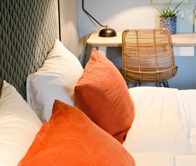 Номер Стандарт, L Lassalyckan