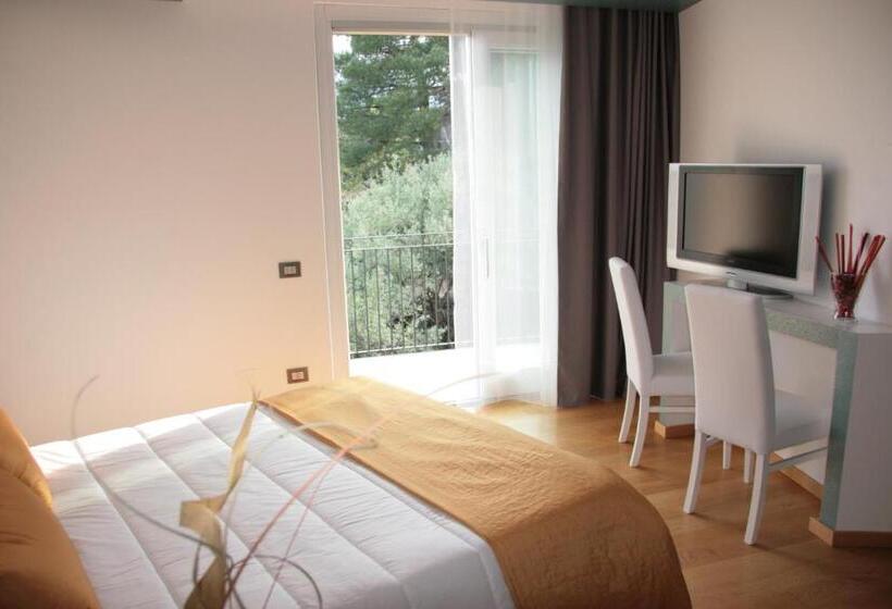 スーペリアールーム, Mareneve Resort