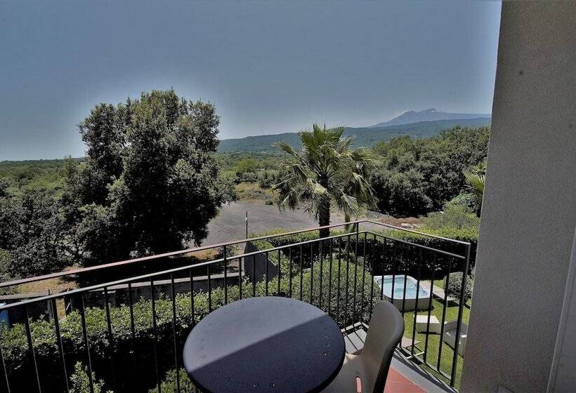 家庭间, Mareneve Resort