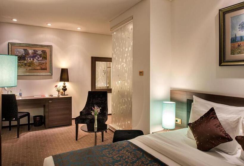 اتاق لوکس, Nartel