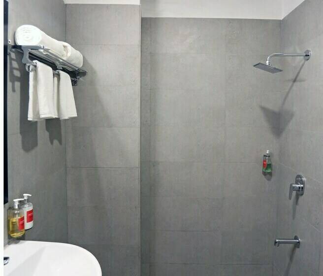 标准间, OYO Rooms Huda City Center