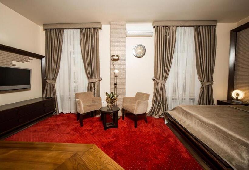 سوییت, Passage Boutique