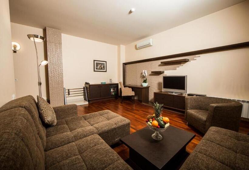 سوییت, Passage Boutique