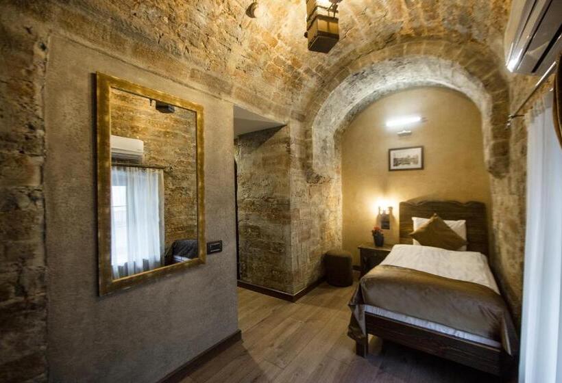 اتاق استاندارد یک نفره, Passage Boutique