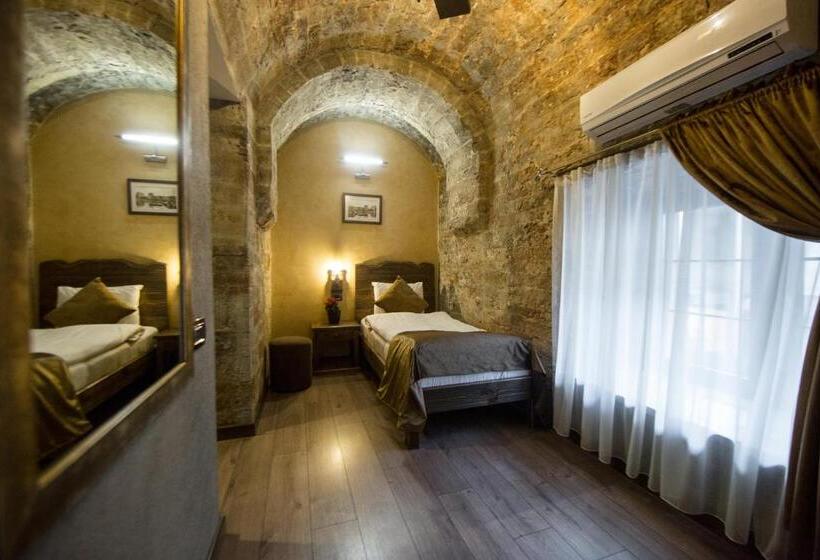 اتاق استاندارد یک نفره, Passage Boutique
