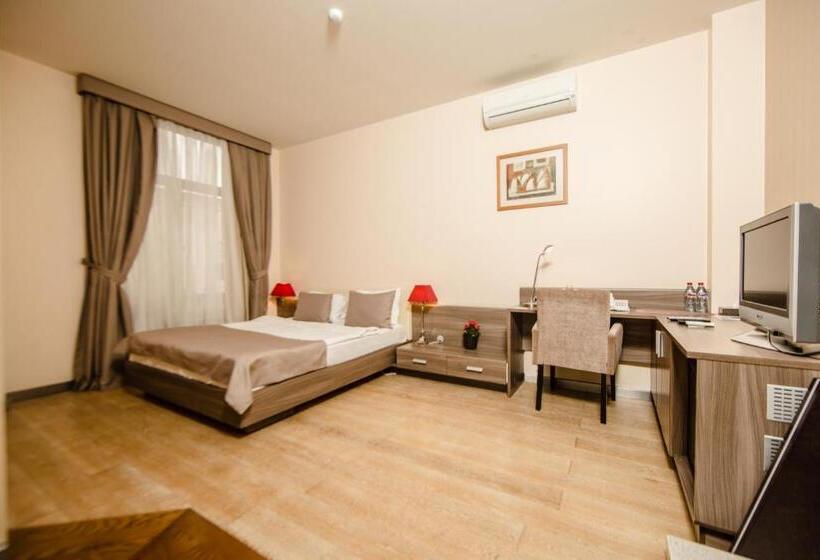 اتاق لوکس, Passage Boutique
