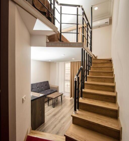 اتاق خانوادگی, Passage Boutique