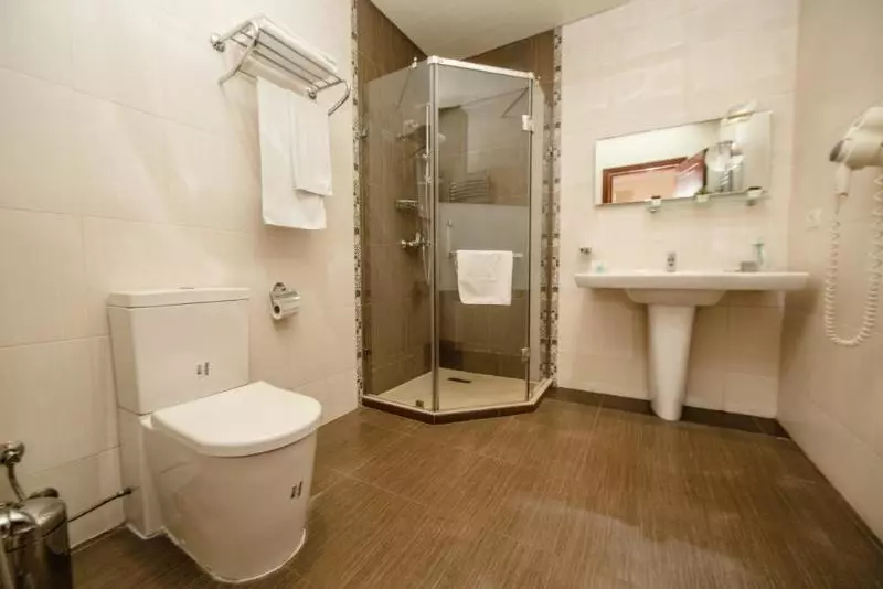 اتاق لوکس, Passage Boutique