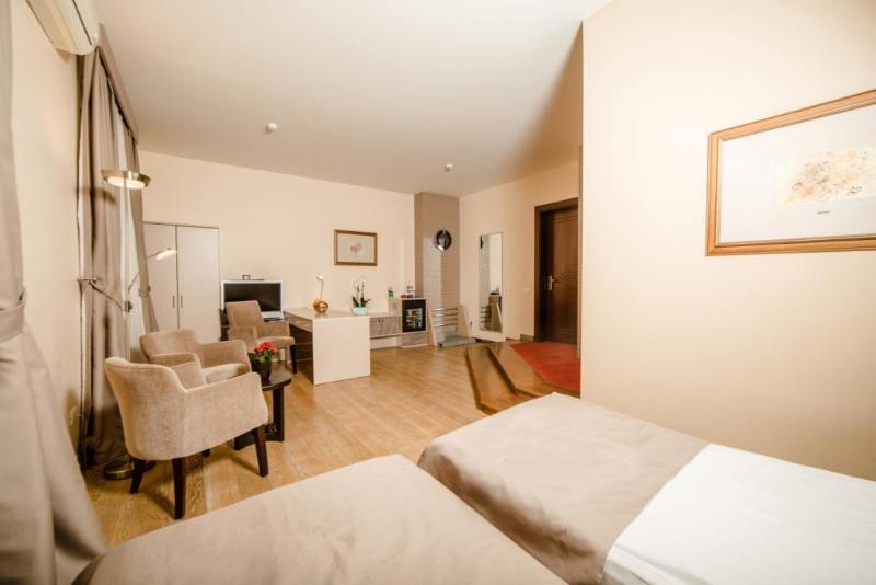 اتاق لوکس, Passage Boutique