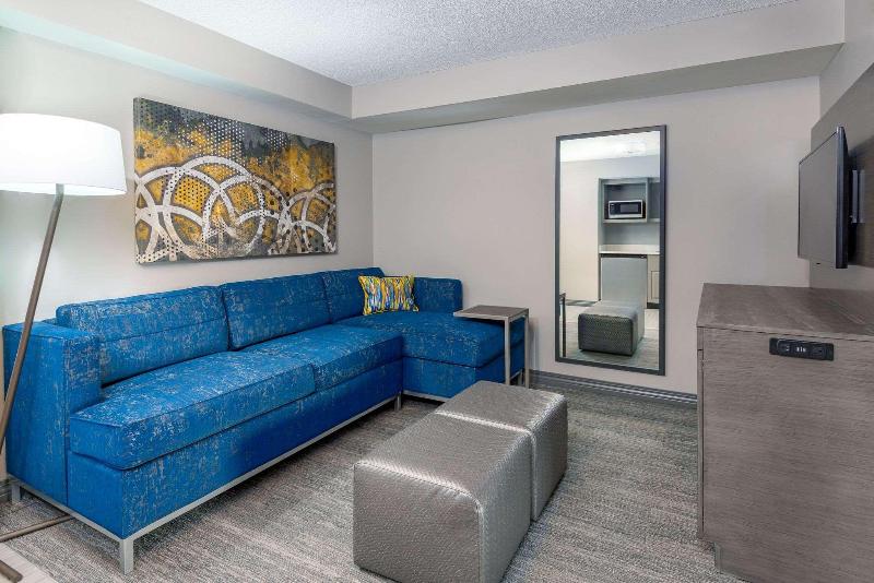 سوییت, Passage Boutique