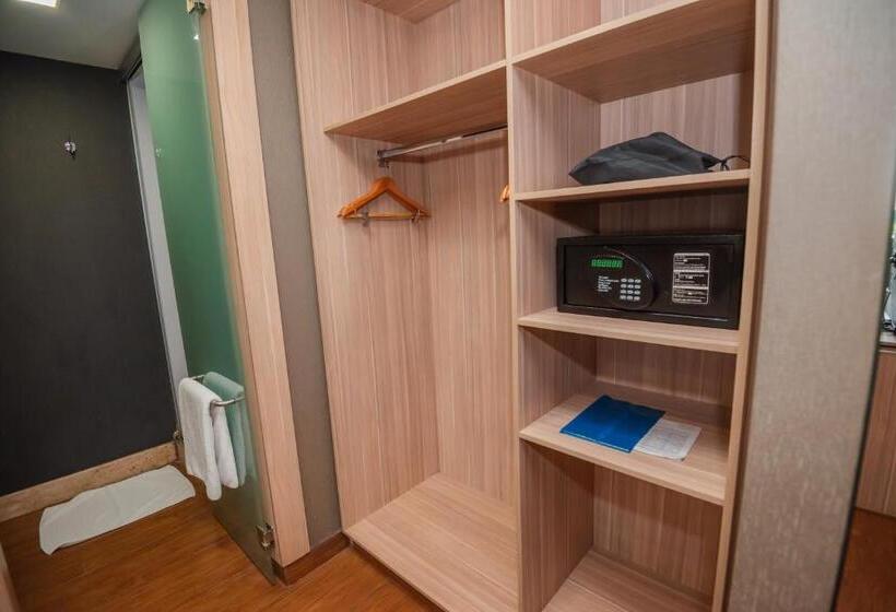 سوییت, Savoy Hotel Encarnación