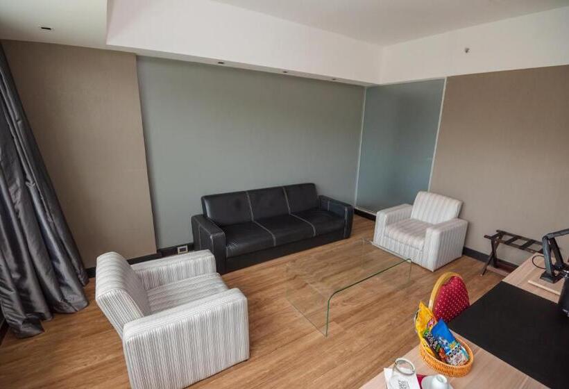 سوییت, Savoy Hotel Encarnación