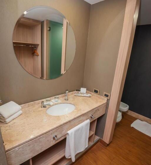 سوییت, Savoy Hotel Encarnación