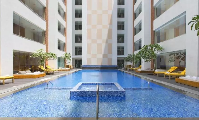 キングサイドベッドのスタンダードワンルーム, Sheraton Hyderabad