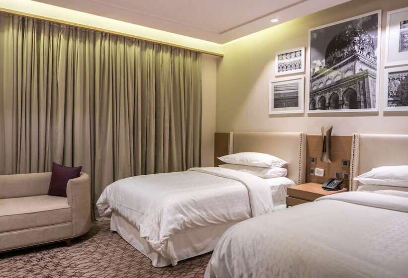 اتاق کلاب, Sheraton Hyderabad