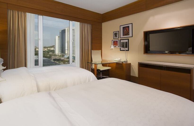 اتاق کلاب, Sheraton Hyderabad