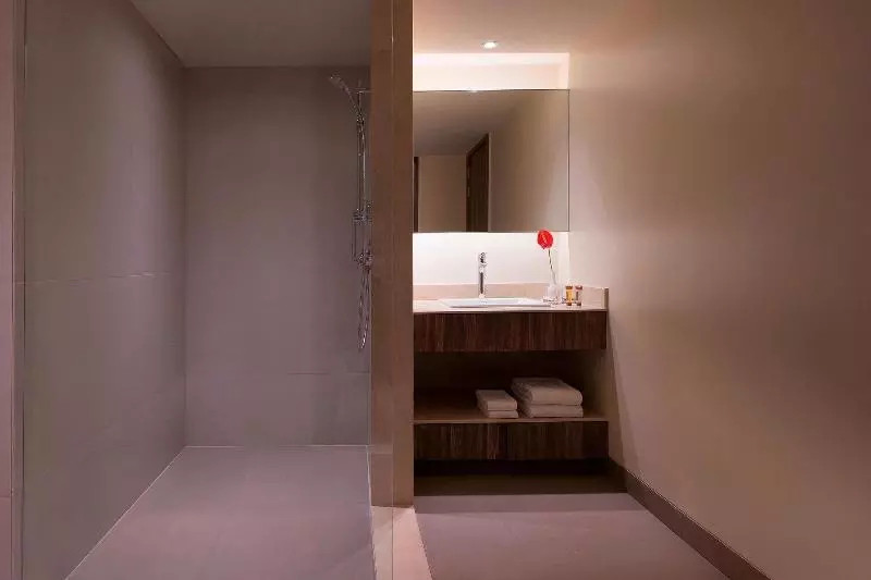キングサイドベッドのスタンダードワンルーム, Sheraton Hyderabad