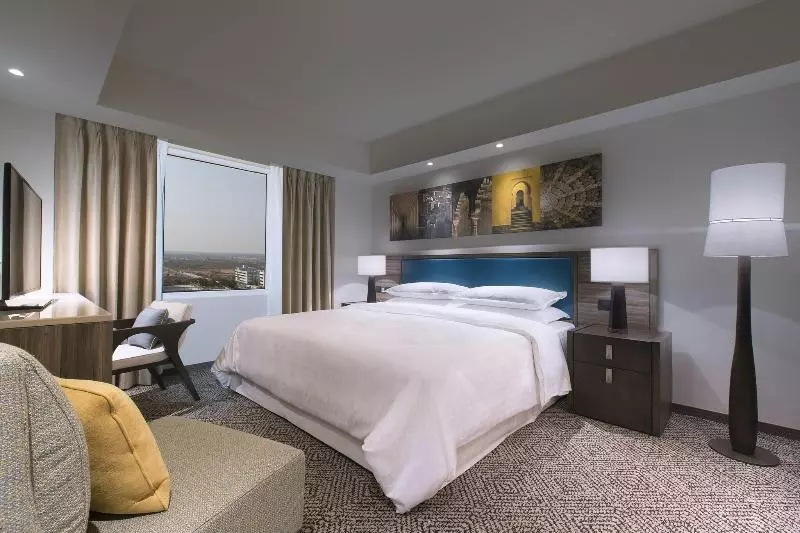 キングサイドベッドのスタンダードワンルーム, Sheraton Hyderabad