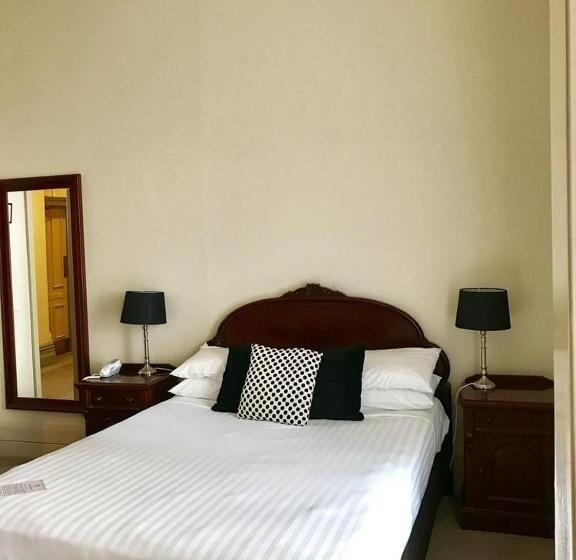 标准间, The Hotel Shamrock