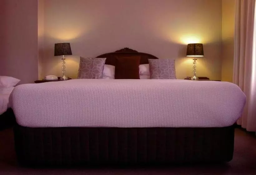 キングサイズベッドのスイートルーム, The Hotel Shamrock