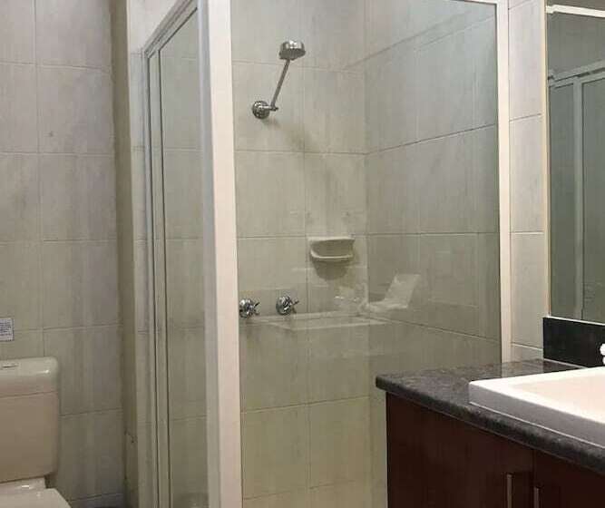 标准间, The Hotel Shamrock