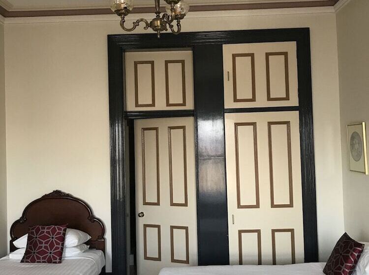 标准间, The Hotel Shamrock